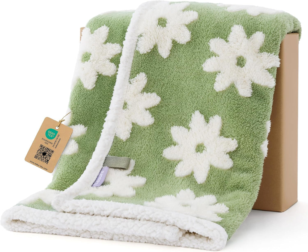 Waterproof Dog Blankets for Small Dogs Cute Cozy 3D Jacquard,25x35 | Puppy Blanket for Cat Aesthetic Gift, Warm Soft Sherpa Throw Washable, Reversible Pet Couch Protector, Flower Garden Green